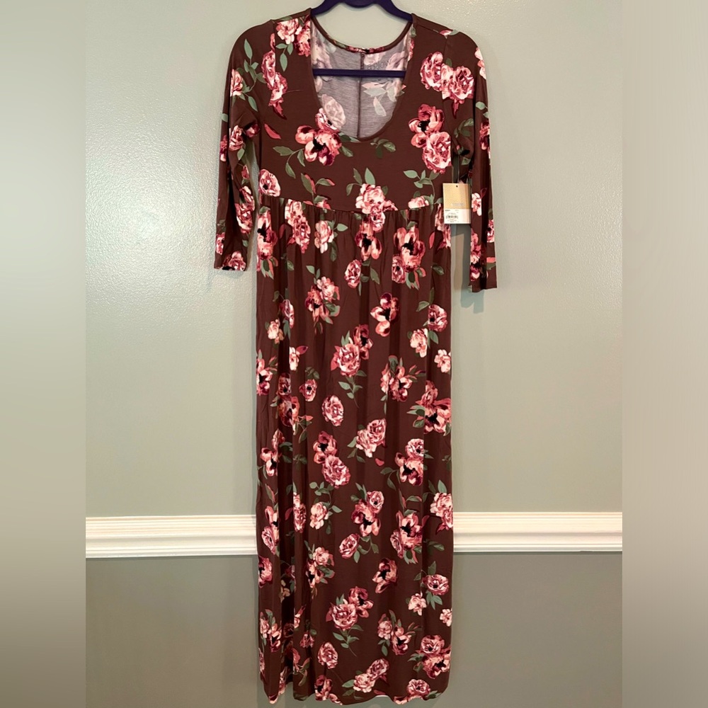 NWT Aglow maternity dress XS Mauve color